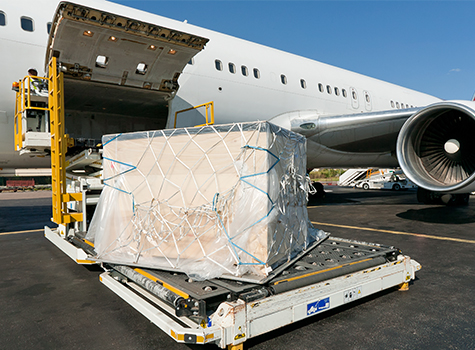 The Pros and Cons of Using a Freight Forwarder for Cargo to Pakistan